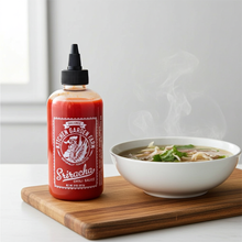 Load image into Gallery viewer, Kitchen Garden Farm Organic Sriracha Chili Sauce